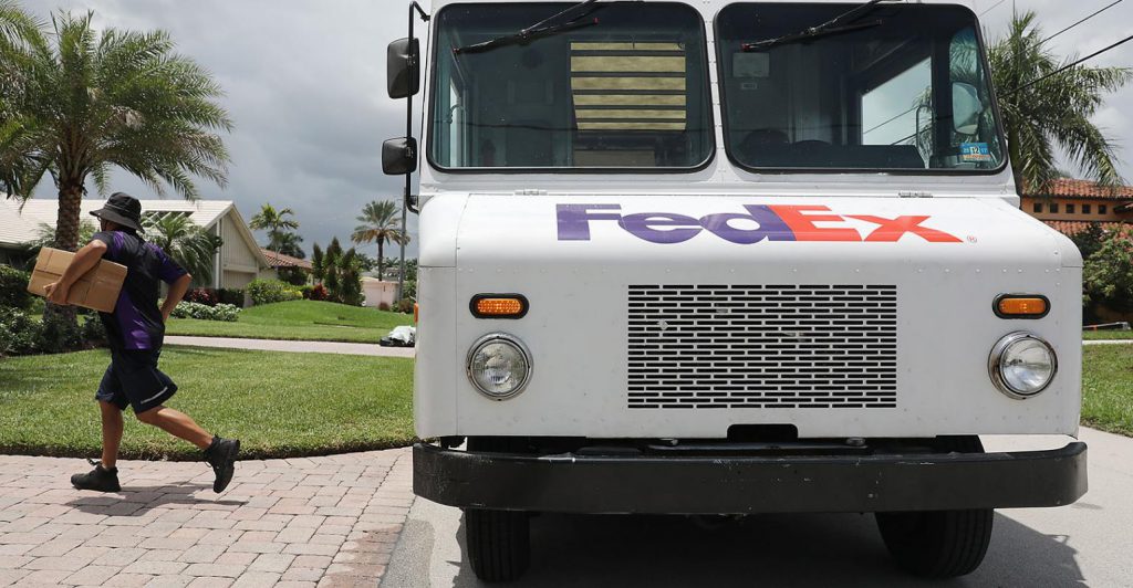 fedex-delivery-joe-raedle-getty