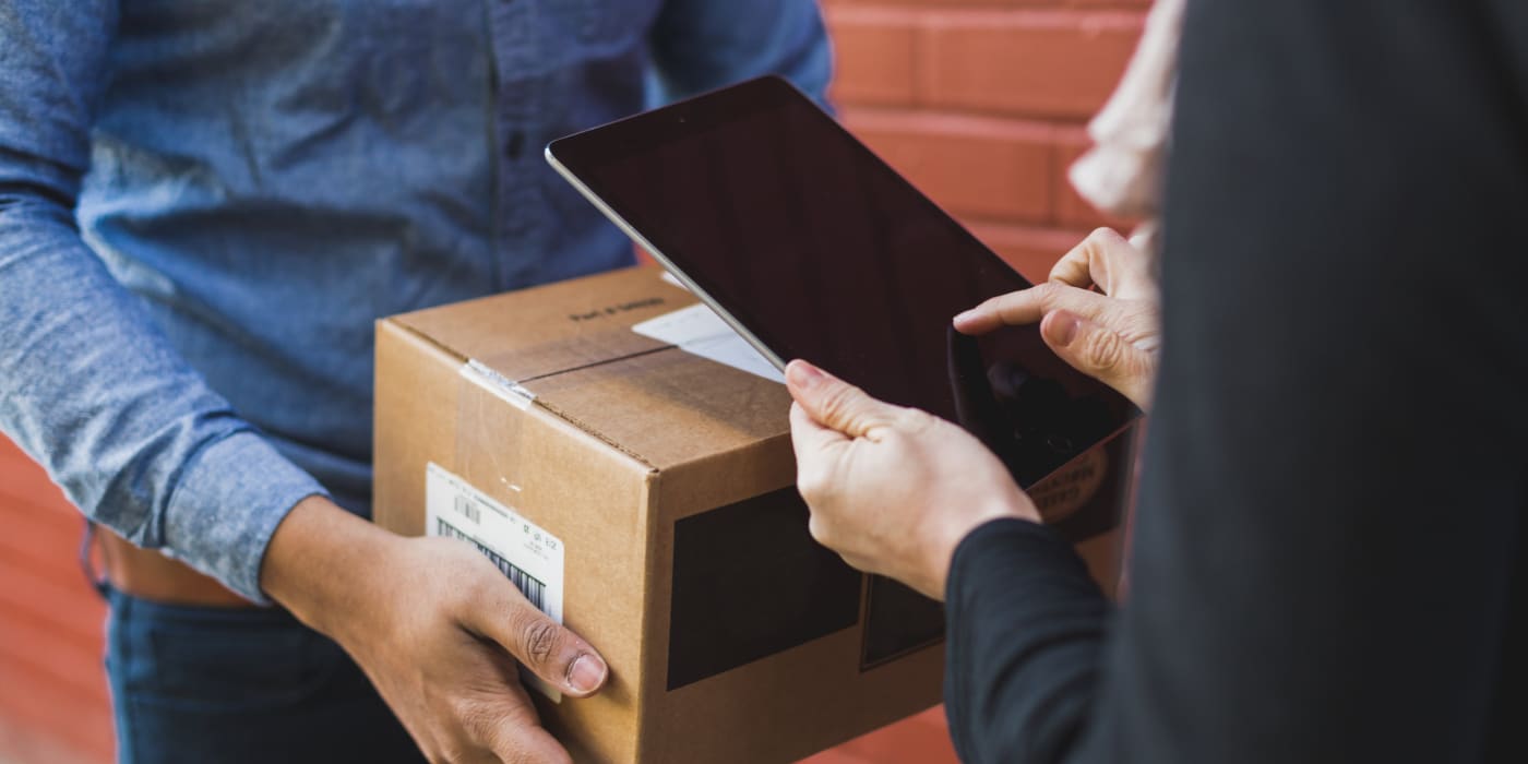 why retailers are moving to delivery self reliance