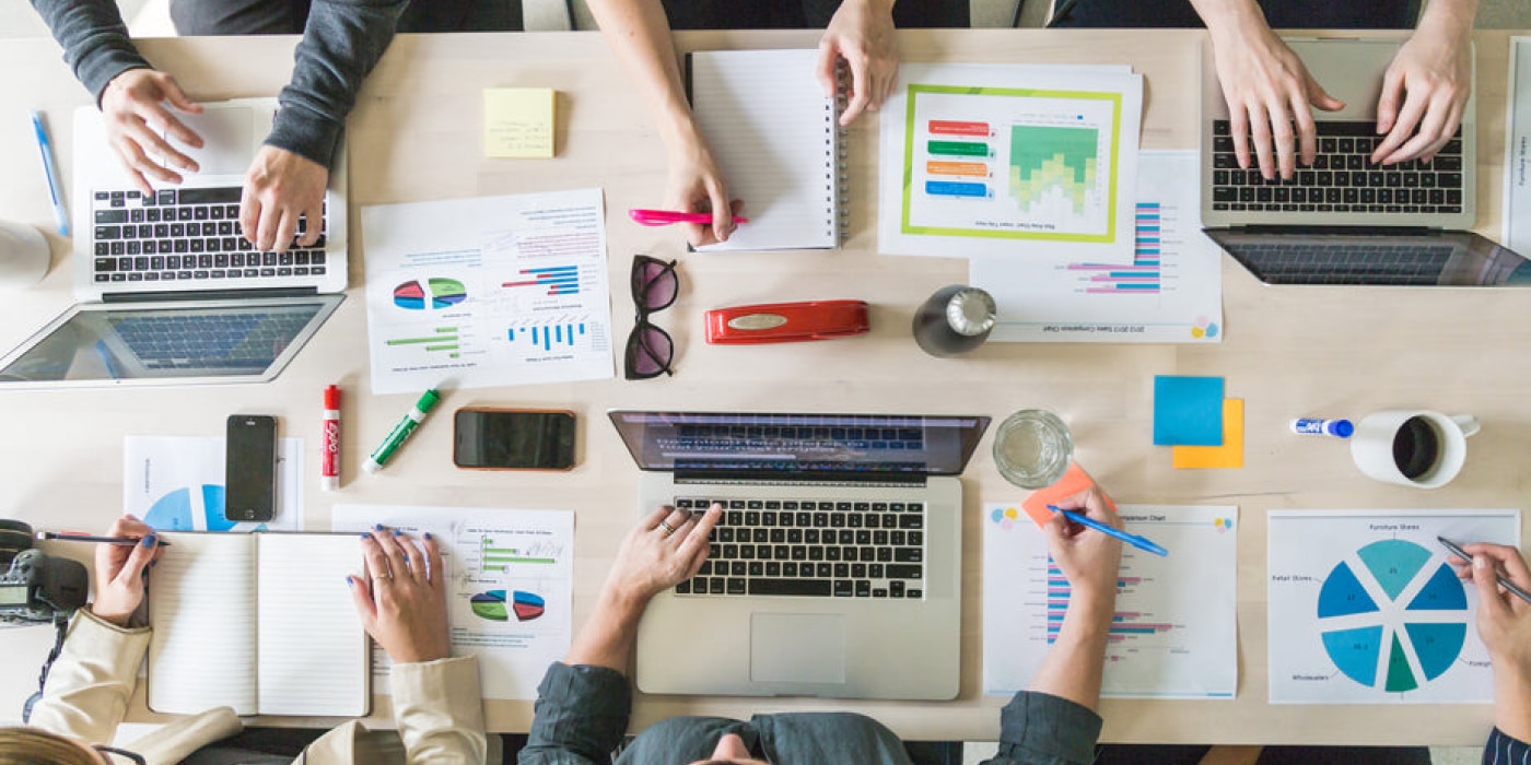 keeping-up-with-b2b-buyer-expectations-in-2025