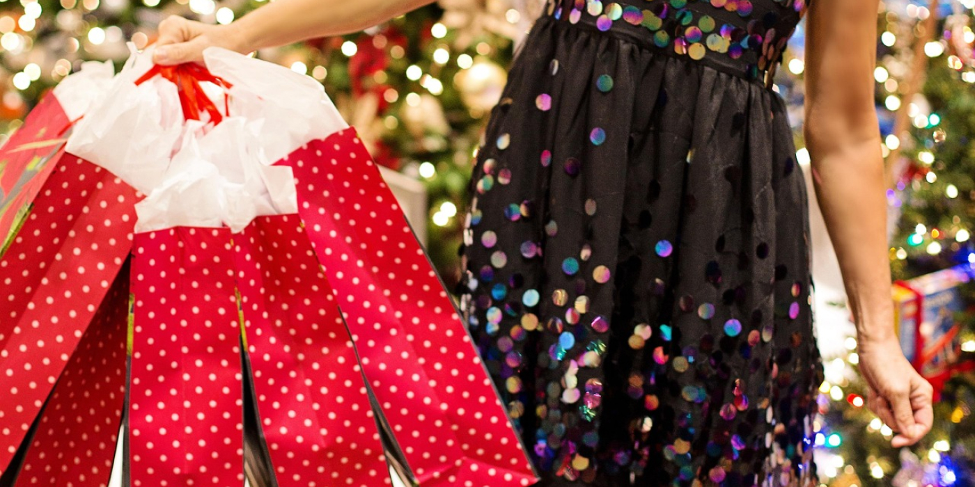 how-inflation-is-shaping-holiday-spending-in-2025